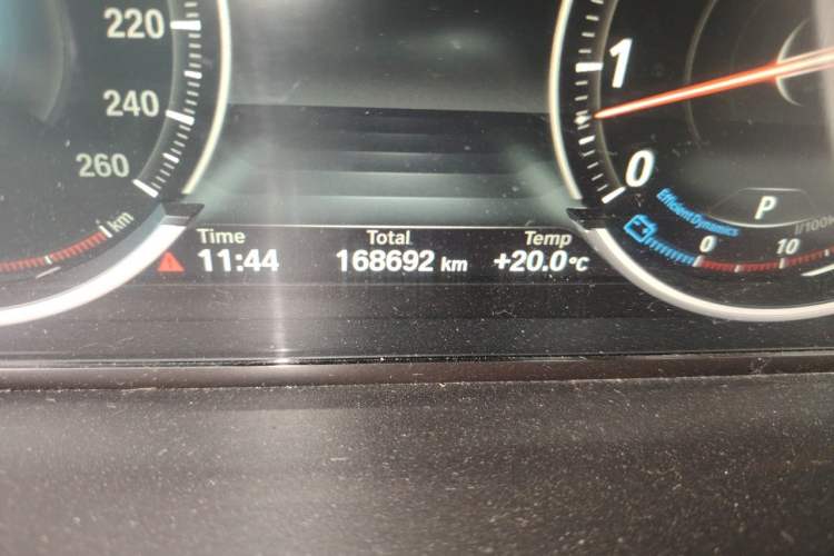 Used BMW 5 Series GT 2013 535i Leading Model Odometer Close Up