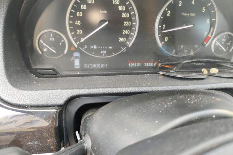 Used BMW 5 Series GT 2013 535i Elegant Edition Odometer Close Up