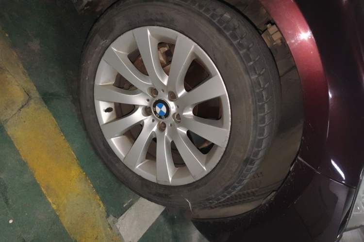 Used BMW 5 Series GT 2013 535i Luxury Edition Right Front Wheel Hub