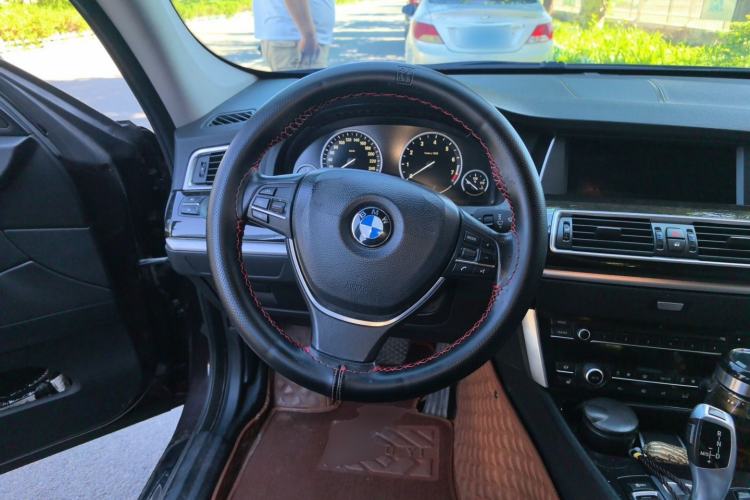 Used BMW 5 Series GT 2013 535i Leading Model Steering Wheel