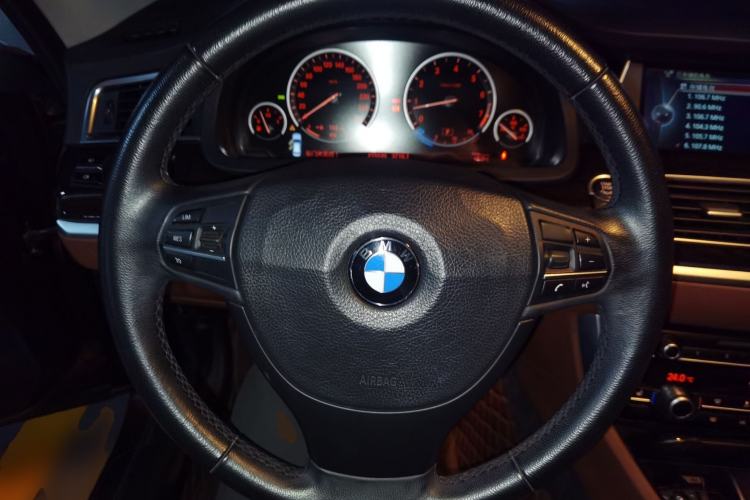 Used BMW 5 Series GT 2013 535i Leading Model Steering Wheel
