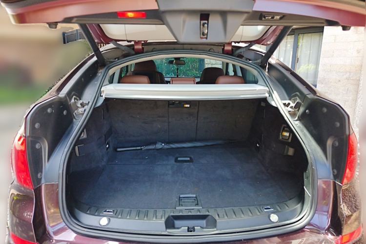 Used BMW 5 Series GT 2013 535i Luxury Edition Trunk