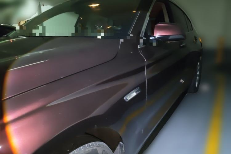 Used BMW 5 Series GT 2013 535i Leading Model Guazi used car, China used car export, Used car for sale, Used cars, Cheapest cars for sale