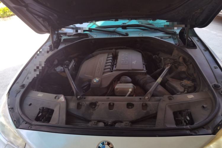 Used BMW 5 Series GT 2013 535i Elegant Edition Engine Bay
