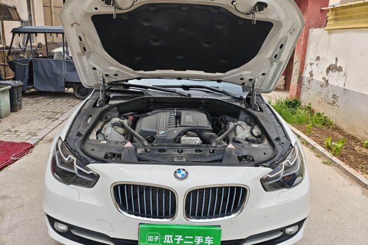 Used BMW 5 Series GT 2013 535i Elegant Edition Engine Bay
