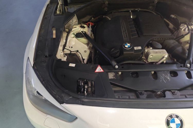 Used BMW 5 Series GT 2013 535i Leading Model Engine Bay Right