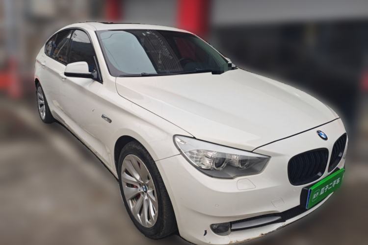 Used BMW 5 Series GT 2013 535i Elegant Edition Front Right 45 Deg