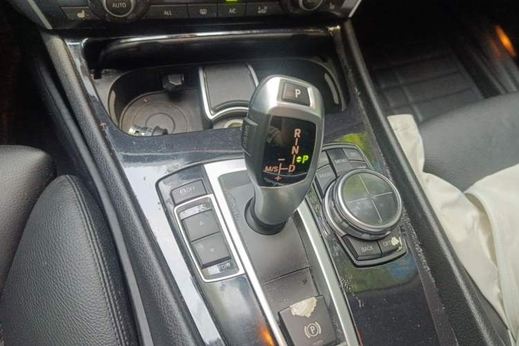 Used BMW 5 Series GT 2013 535i Leading Model Gear Lever
