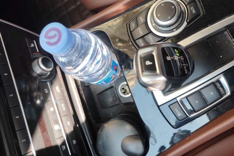 Used BMW 5 Series GT 2013 535i Elegant Edition Gear Lever