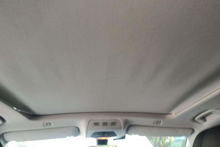 Used BMW 5 Series GT 2013 535i Leading Model Headliner