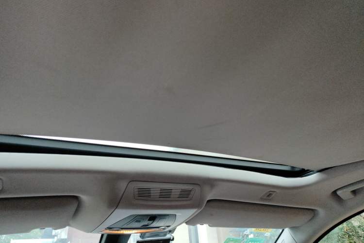 Used BMW 5 Series GT 2013 535i Elegant Edition Headliner