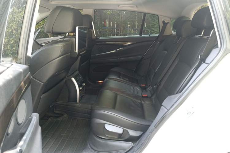 Used BMW 5 Series GT 2013 535i Leading Model Left Rear Seat