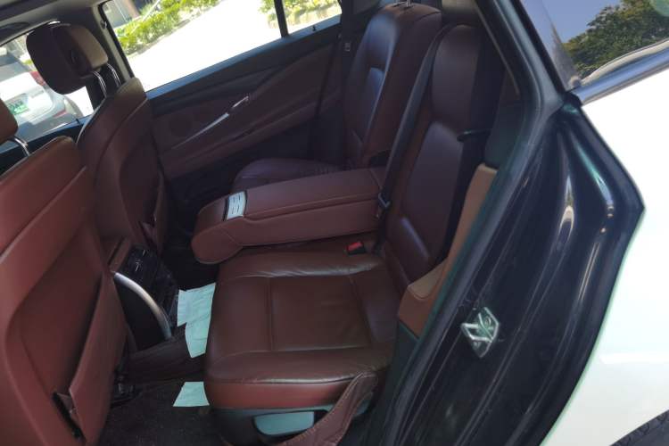 Used BMW 5 Series GT 2013 535i Elegant Edition Left Rear Seat