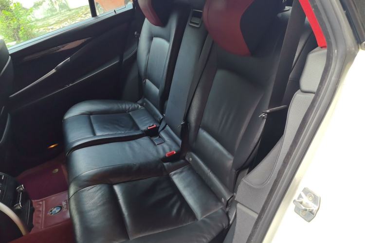 Used BMW 5 Series GT 2013 535i xDrive Luxury Edition Left Rear Seat