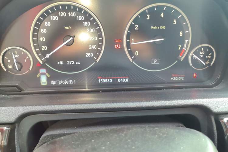 Used BMW 5 Series GT 2013 535i xDrive Luxury Edition Odometer Close Up