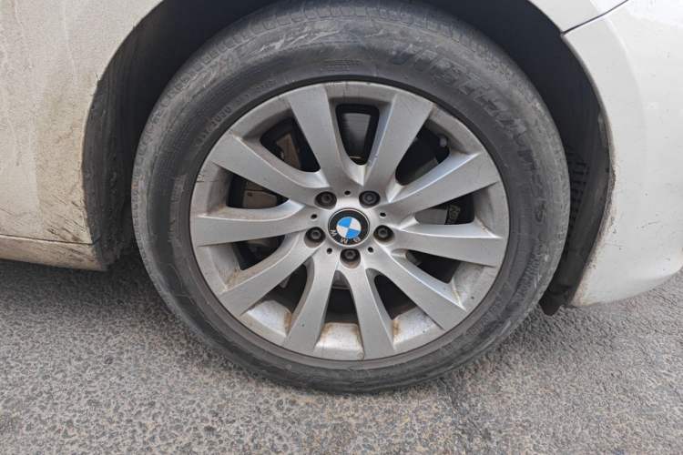 Used BMW 5 Series GT 2013 535i Elegant Edition Right Front Wheel Hub