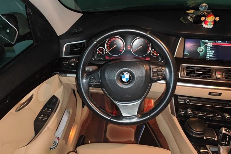 Used BMW 5 Series GT 2013 535i Leading Model Steering Wheel