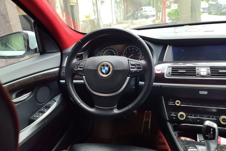 Used BMW 5 Series GT 2013 535i xDrive Luxury Edition Steering Wheel
