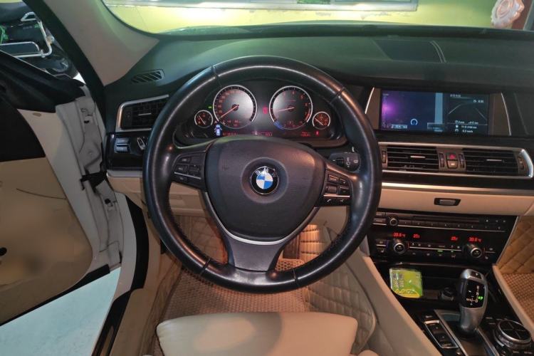 Used BMW 5 Series GT 2013 535i Leading Model Steering Wheel