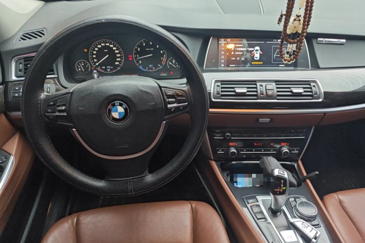 Used BMW 5 Series GT 2013 535i Elegant Edition Steering Wheel