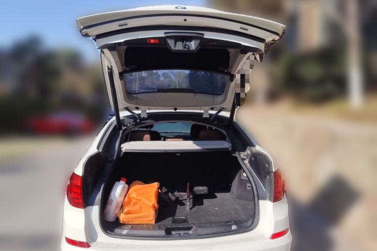 Used BMW 5 Series GT 2013 535i Elegant Edition Trunk