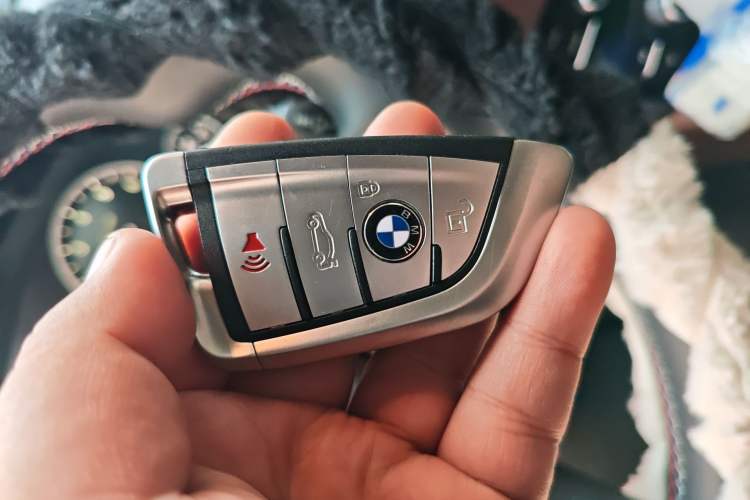 Used BMW 5 Series GT 2013 535i Elegant Edition Vehicle Key