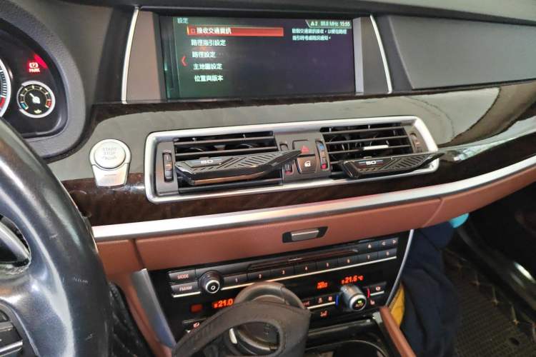 Used BMW 5 Series GT 2014 535i Leading Model Audio And AC Panel