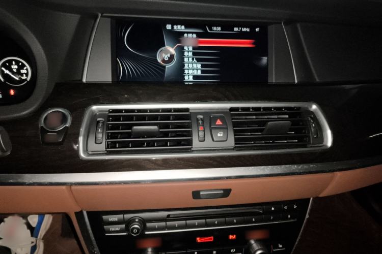 Used BMW 5 Series GT 2014 528i Leading Model Audio And AC Panel
