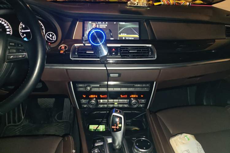 Used BMW 5 Series GT 2014 528i Luxury Edition Audio And AC Panel