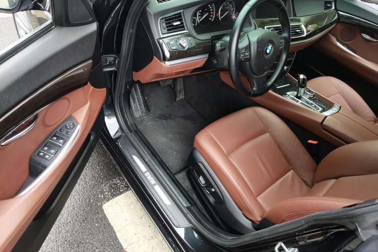 Used BMW 5 Series GT 2014 535i Leading Model Driver Seat