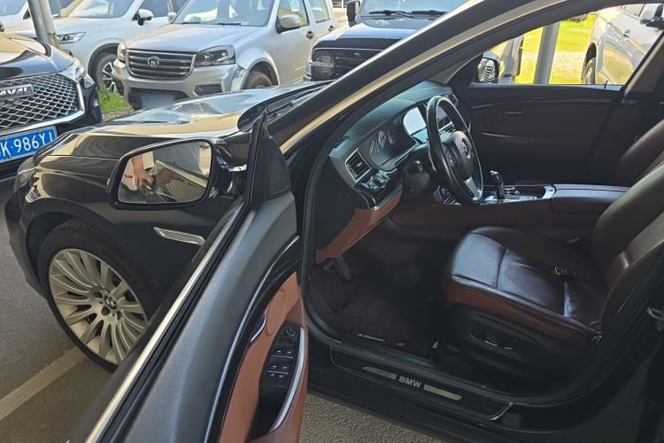 Used BMW 5 Series GT 2014 535i Leading Model Driver Seat