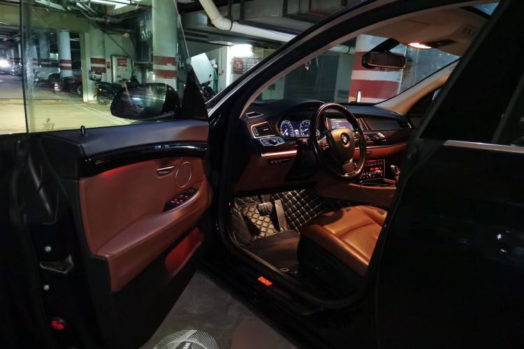 Used BMW 5 Series GT 2014 535i Leading Model Driver Seat