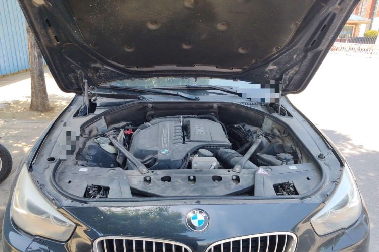 Used BMW 5 Series GT 2014 535i Leading Model Engine Bay