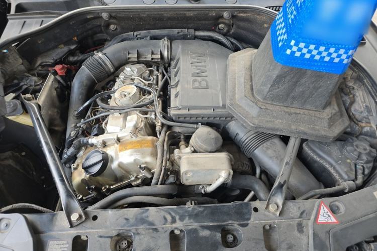 Used BMW 5 Series GT 2014 535i Leading Model Engine Bay