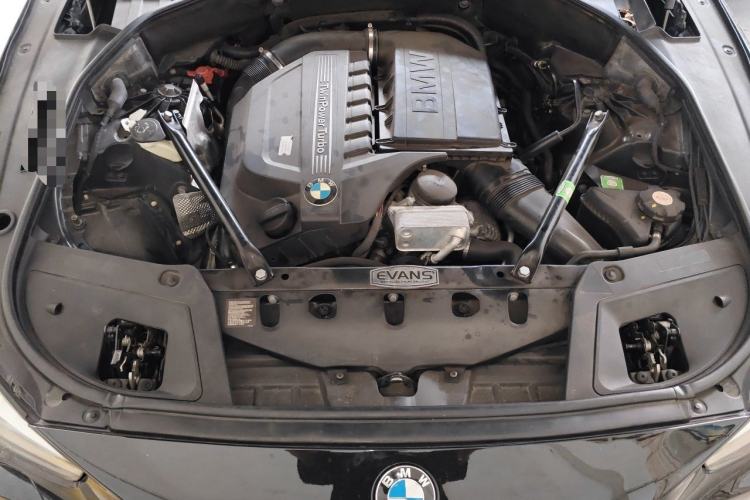 Used BMW 5 Series GT 2014 535i Leading Model Engine Bay