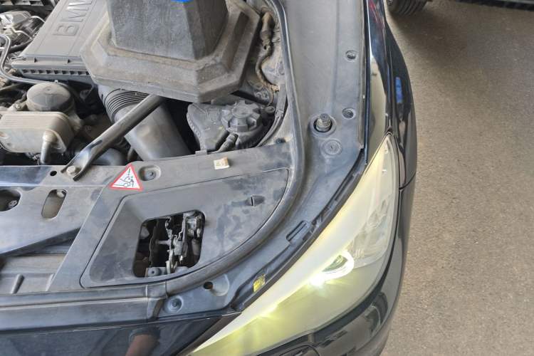 Used BMW 5 Series GT 2014 535i Leading Model Engine Bay Left