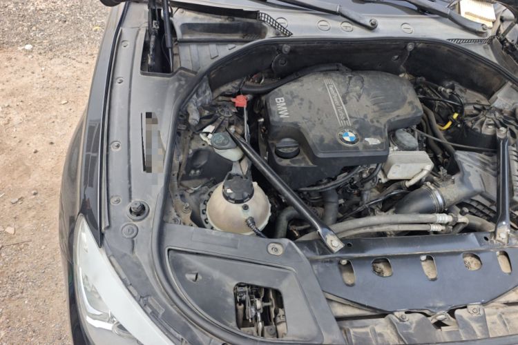 Used BMW 5 Series GT 2014 528i Leading Model Engine Bay Right