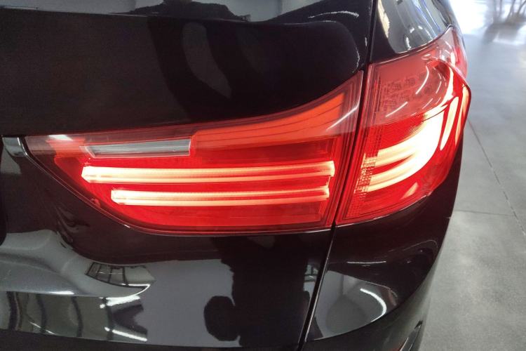 Used BMW 5 Series GT 2014 535i Leading Model Exterior 3
