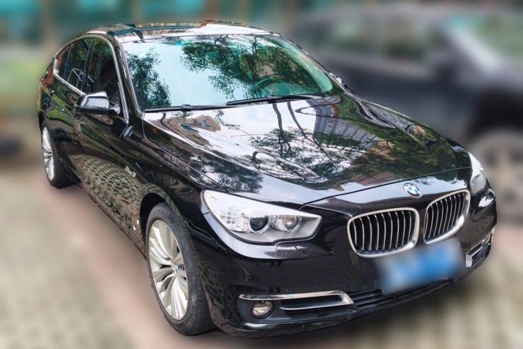 Used BMW 5 Series GT 2014 528i Luxury Edition Front Right 45 Deg