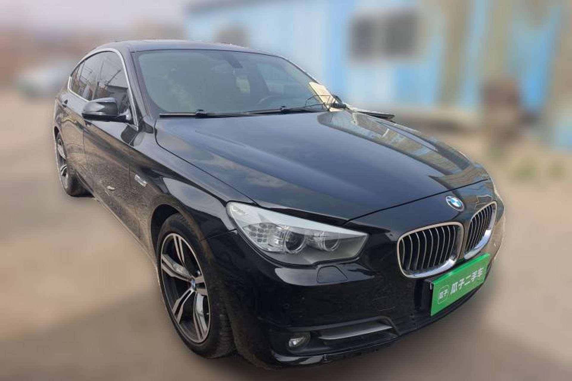 Used BMW 5 Series GT 2014 528i Leading Model Front Right 45 Deg