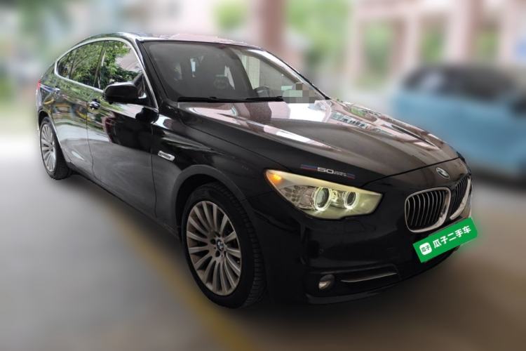 Used BMW 5 Series GT 2014 535i Leading Model Front Right 45 Deg