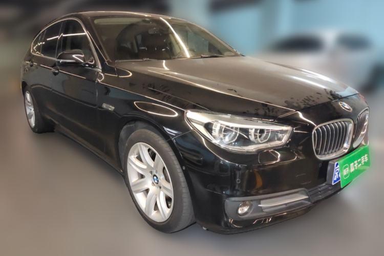 Used BMW 5 Series GT 2014 535i xDrive Front Right 45 Deg