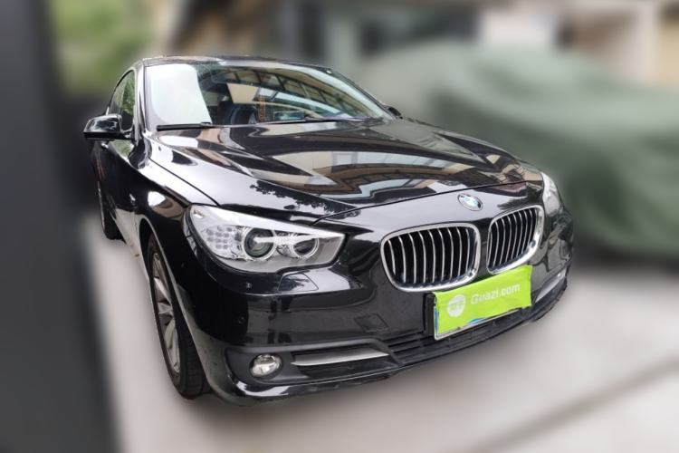 Used BMW 5 Series GT 2014 528i Leading Model Front Right 45 Deg