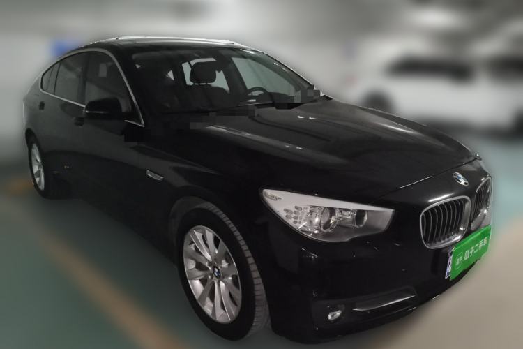 Used BMW 5 Series GT 2014 528i Leading Model Front Right 45 Deg