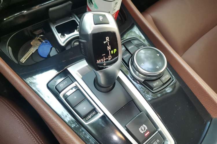 Used BMW 5 Series GT 2014 535i Leading Model Gear Lever