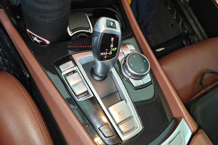 Used BMW 5 Series GT 2014 535i Leading Model Gear Lever