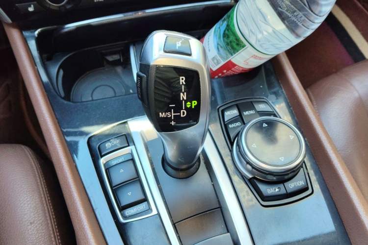 Used BMW 5 Series GT 2014 535i Leading Model Gear Lever