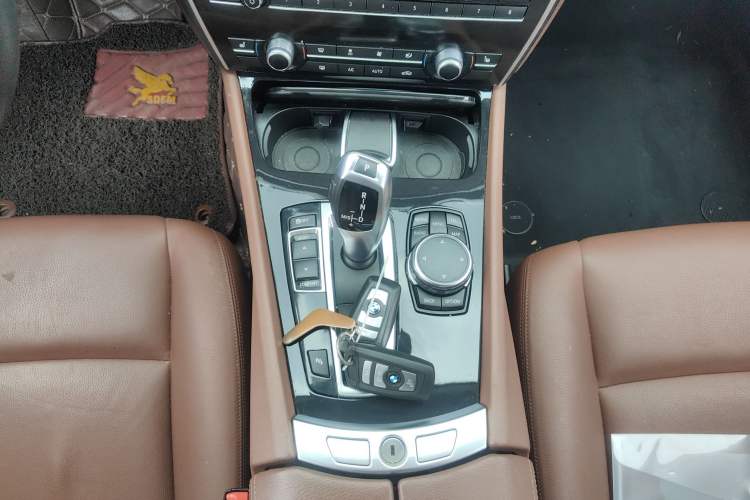 Used BMW 5 Series GT 2014 528i Leading Model Gear Lever
