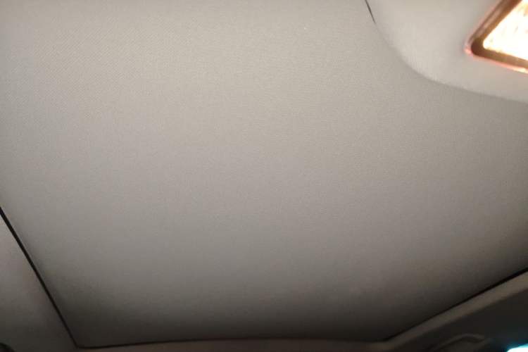 Used BMW 5 Series GT 2014 535i Leading Model Headliner
