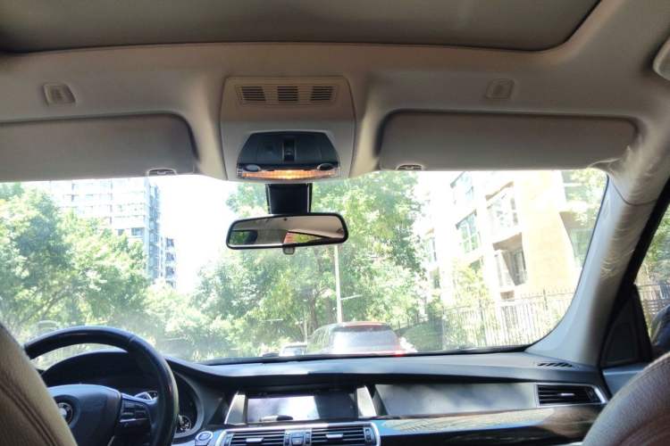 Used BMW 5 Series GT 2014 535i Leading Model Headliner